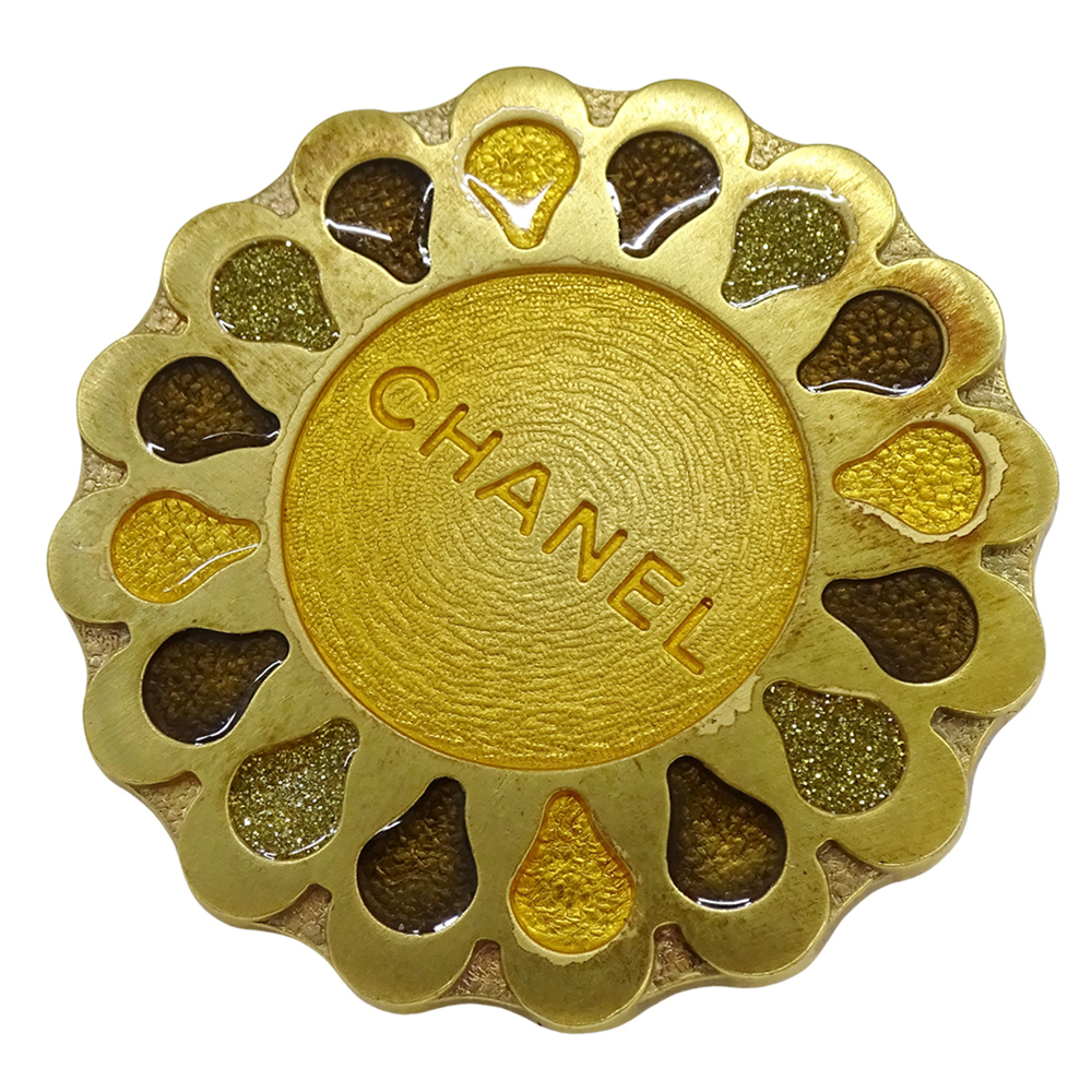 CHANEL Authentic Vintage Gold Brooch - Picture 2 of 8